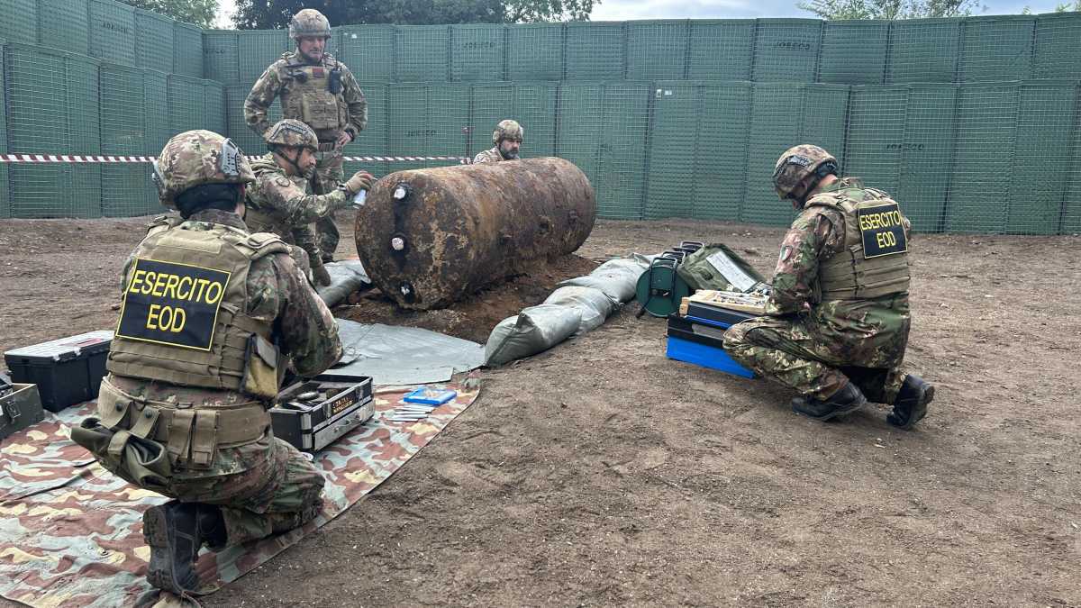 Immagine di La paziente inglese: lo sfollamento di Viterbo alle prese con una bomba di 2 tonnellate sganciata nel 1944