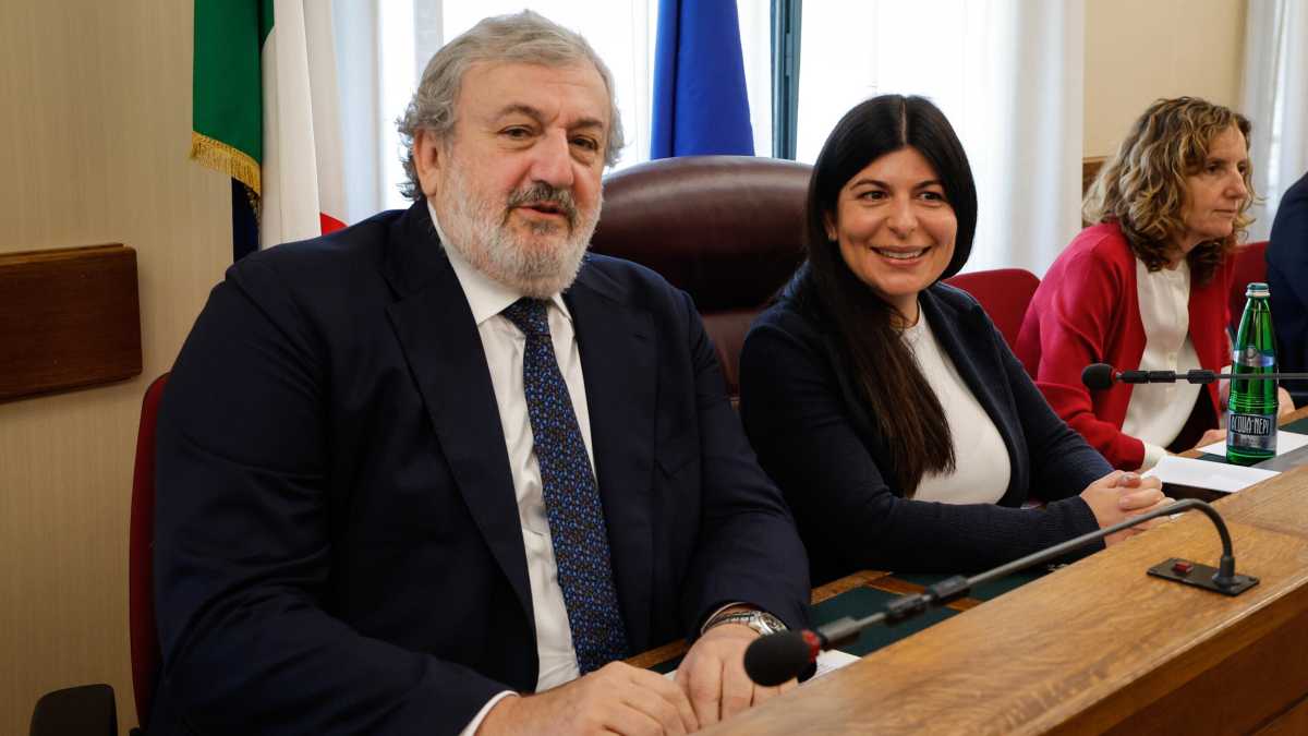 Immagine di Lo show di Emiliano in commissione antimafia