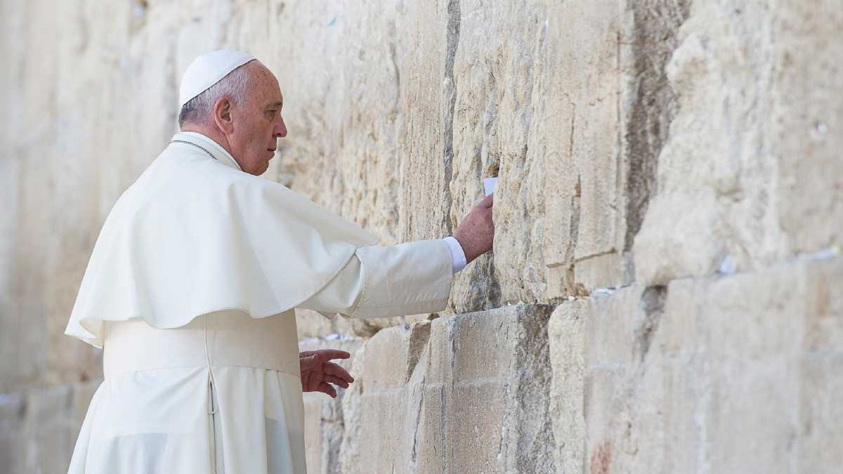 Immagine di Ebrei e cattolici mai così distanti. Ecco perché (c'entra anche il Papa)