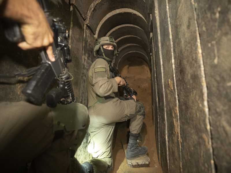 La disinformazione russa bloccata in Ue e i tunnel tra Gaza e l’Egitto