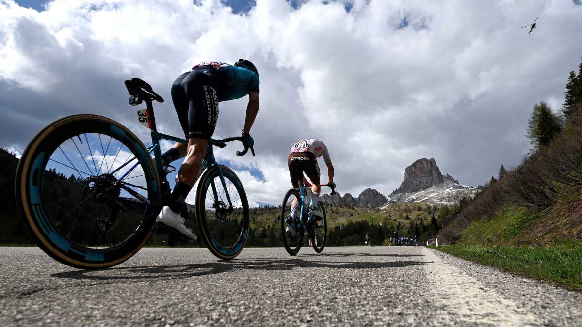 Immagine di Giro d'Italia, tutto il rosa delle Dolomiti