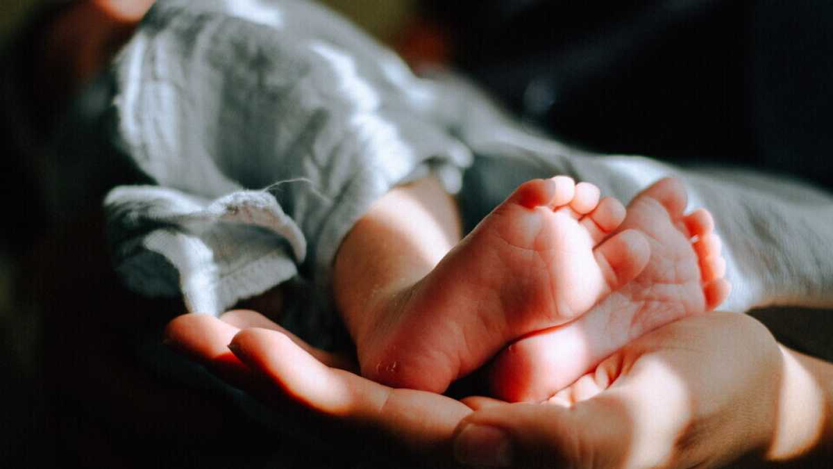 Immagine di Vogliono fare figli, sposarsi. I ragazzi vogliono essere diversi da noi, Homo Online, e non ce ne accorgiamo