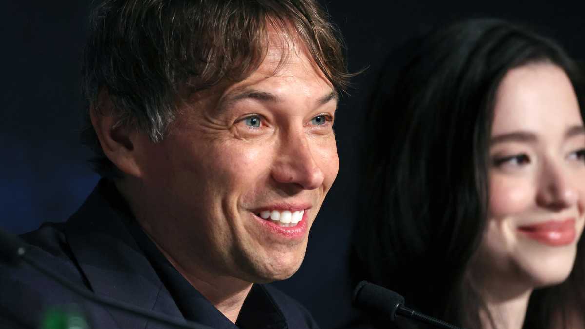 Immagine di Al Festival di Cannes la biopic di Ėduard Limonov. E dopo otto giorni, ecco una commedia