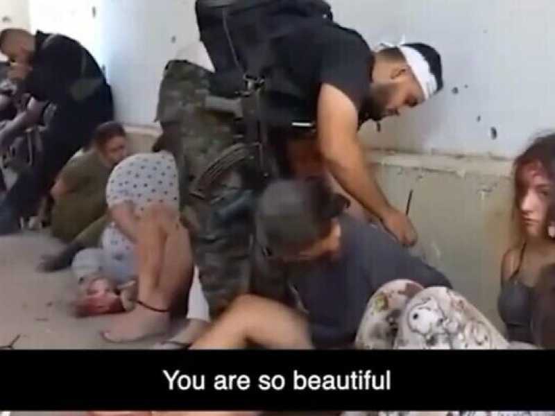 L'occhio di Hamas sulle ragazze rapite il 7 ottobre
