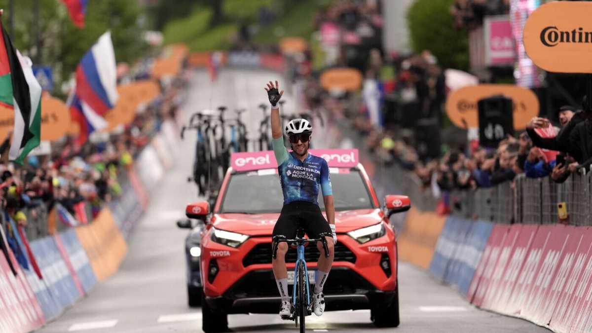 Immagine di Giro d'Italia, la solitudine gioiosa di Andrea Vendrame