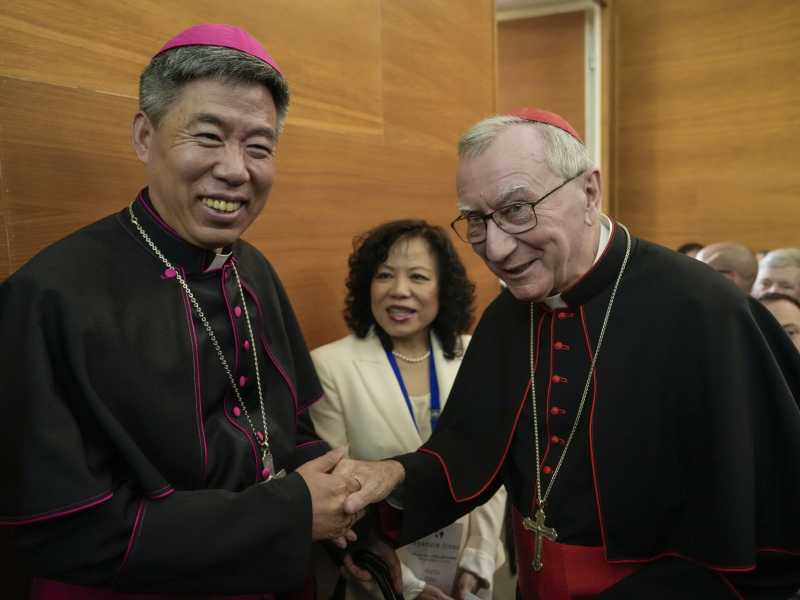 Così la Cina detta legge al Vaticano
