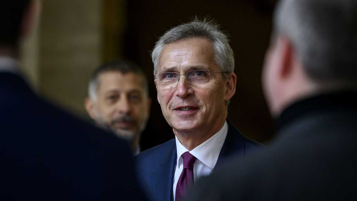 Immagine di "Armi Nato per colpire in Russia". Così Stoltenberg si inimica governo e opposizione in Italia