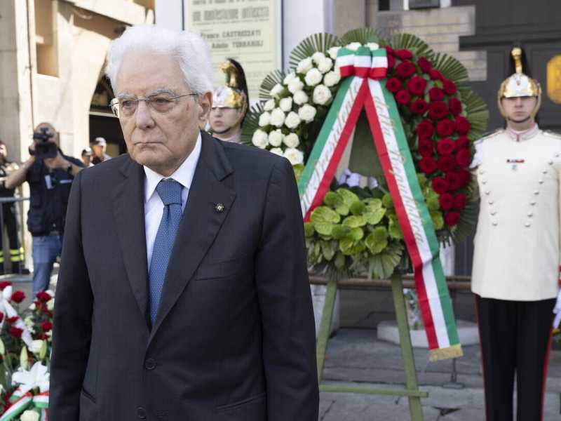  Sergio Mattarella a Piazza della Loggia a Brescia - foto Ansa
