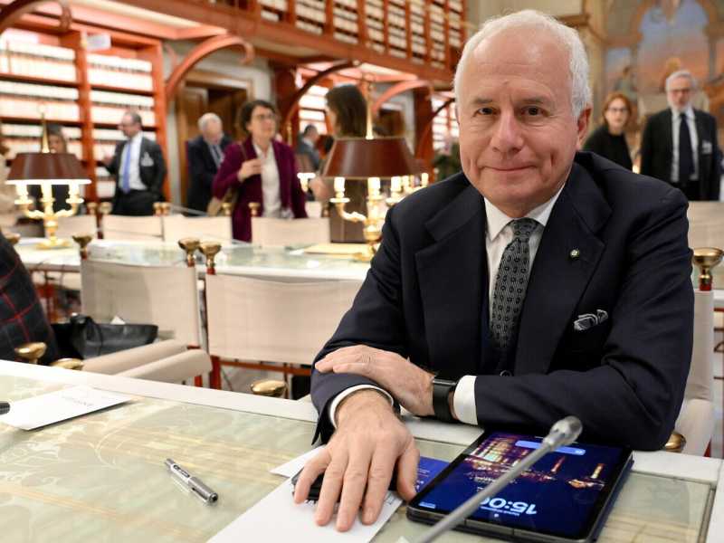 Tarquinio: "La Nato va sciolta". L'imbarazzo del Pd