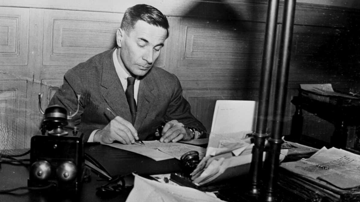 Immagine di Gli scrittori di oggi non sono specializzati, sono limitati