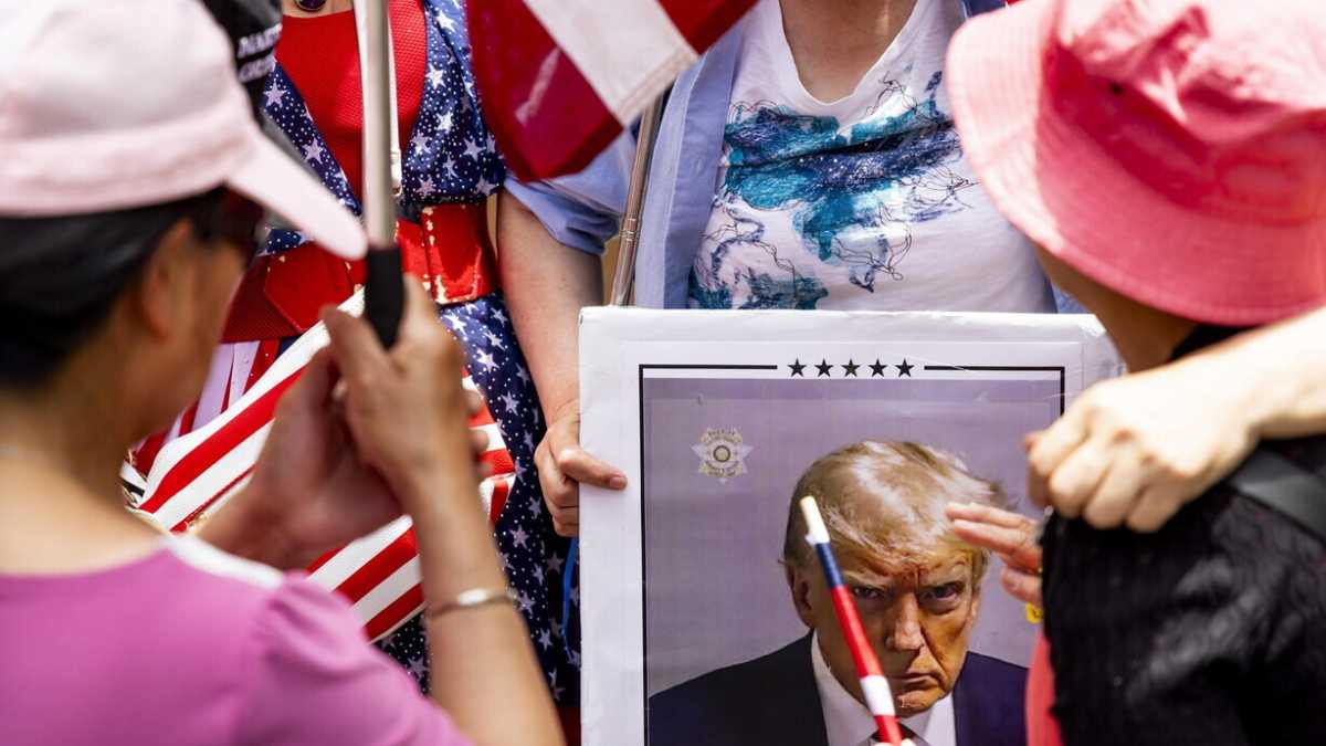 Immagine di Trump condannato, 34 volte colpevole