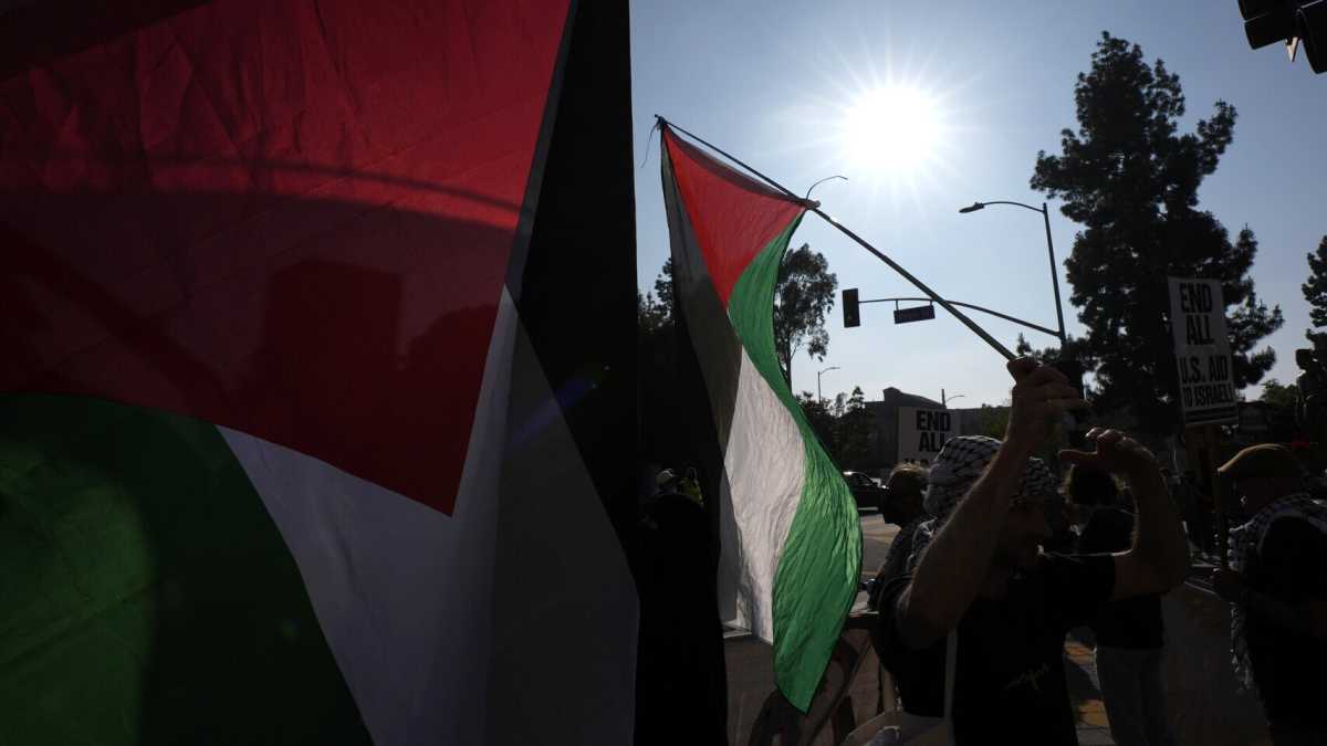 Immagine di L'università di Palermo sospende gli accordi con Israele (ma non con ayatollah e “martiri” palestinesi)