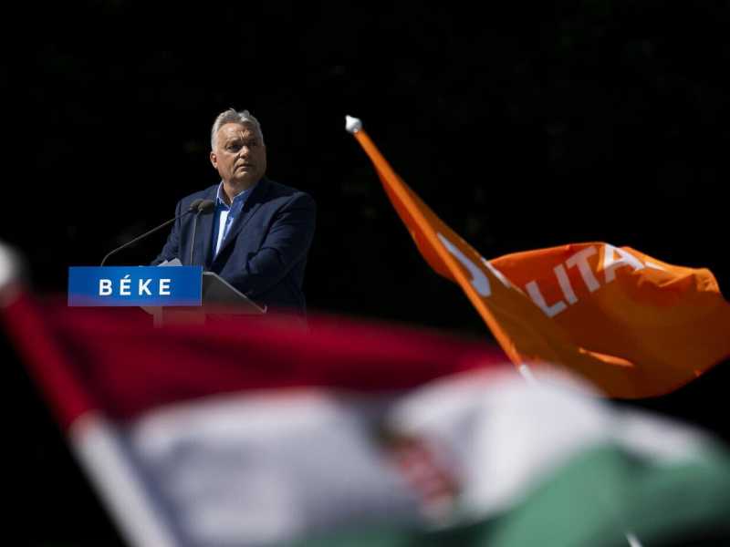 I guerrafondai europei, la violenza in Ucraina e le bugie di Orbán