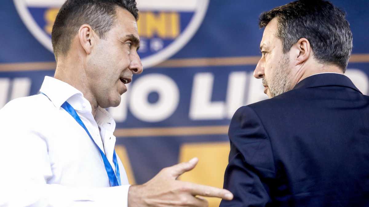 Immagine di Salvini perde a Pontida ma si salva grazie a Vannacci: "La vecchia Lega è superata"