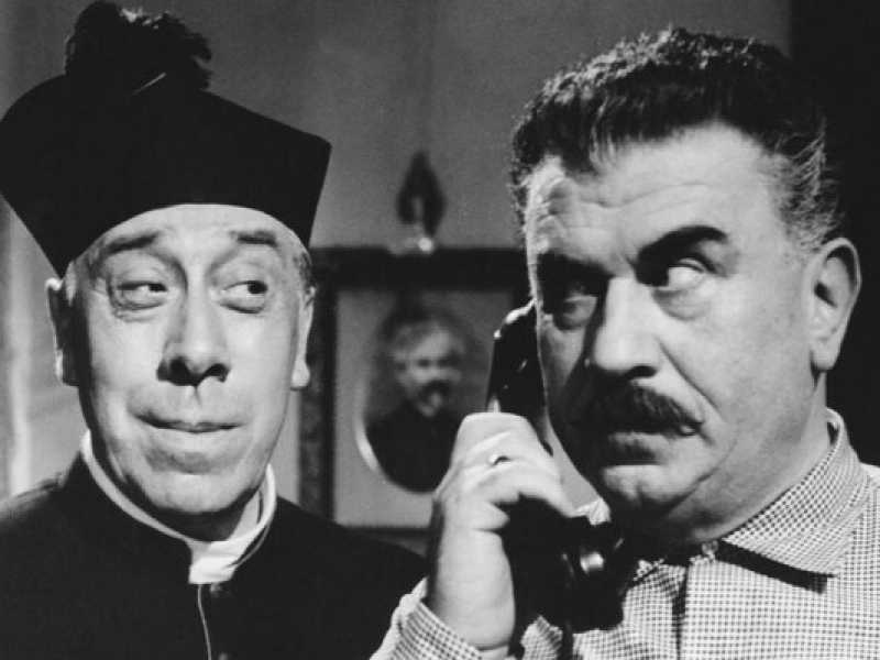 Fernandel e Gino Cervi sono Don Camillo e Peppone nel ciclo di film ispirati ai personaggi creati da Giovannino Guareschi <br />