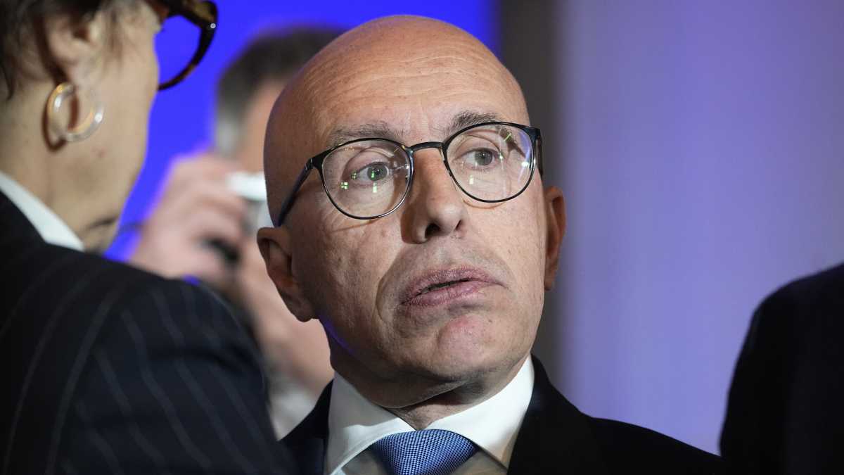 Immagine di Il gollista Ciotti apre ai lepenisti e salta la diga repubblicana francese