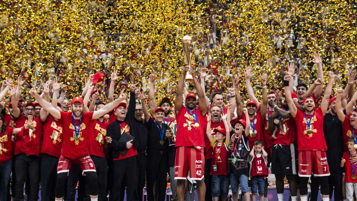 Immagine di L'Olimpia Milano ha vinto il terzo scudetto di fila, ma dominare in Italia non basta