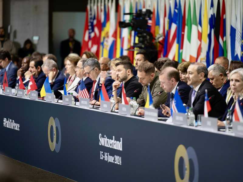 Il successo a metà del Summit sulla pace in Ucraina e il bluff di Putin sulla finta tregua