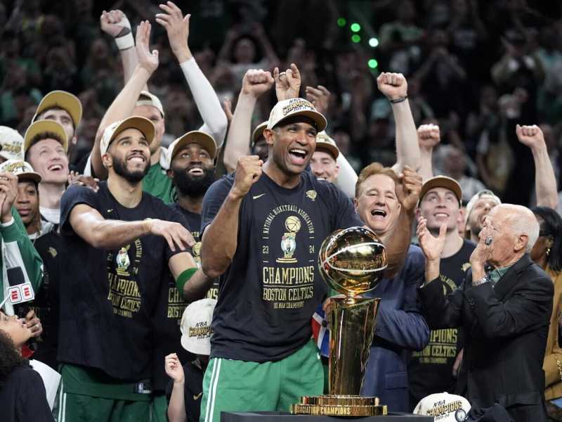 I Boston Celtics hanno vinto le Finals della Nba (foto Ap, via LaPresse) <br />