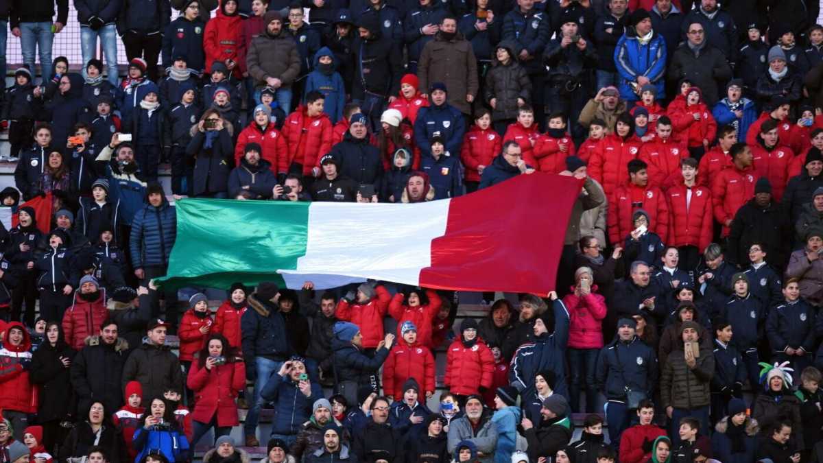 Immagine di Dove sono finite le bandiere tricolore sui poggioli?