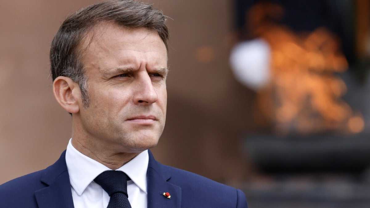 Immagine di La politica Netflix di Macron, a un passo dal voto. Parla R. Llorca