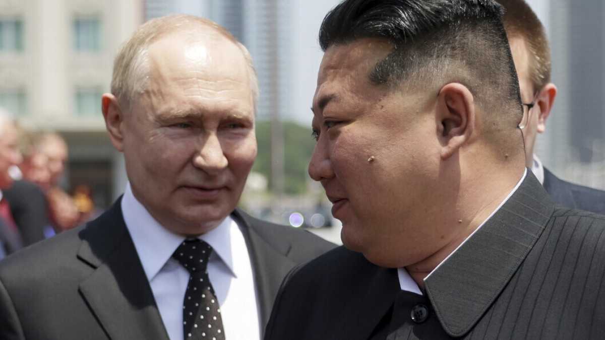 Immagine di Putin ristruttura "l'asse del male" contro l'Occidente
