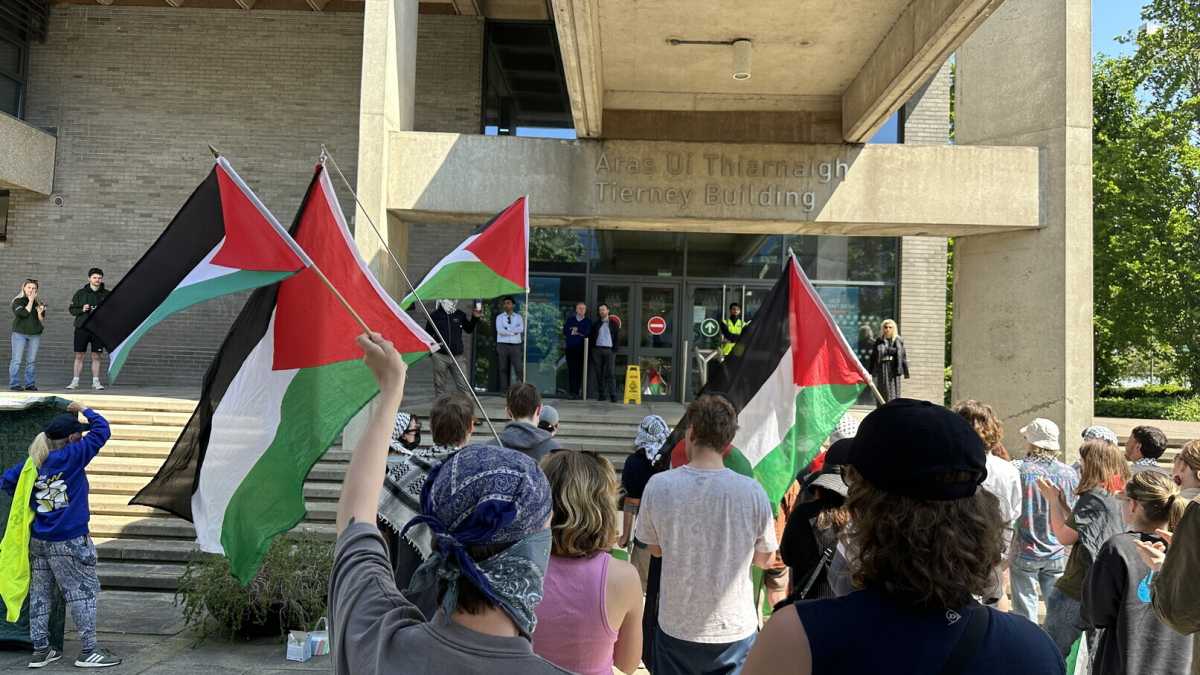 Immagine di Piccoli Ayatollah nelle università europee