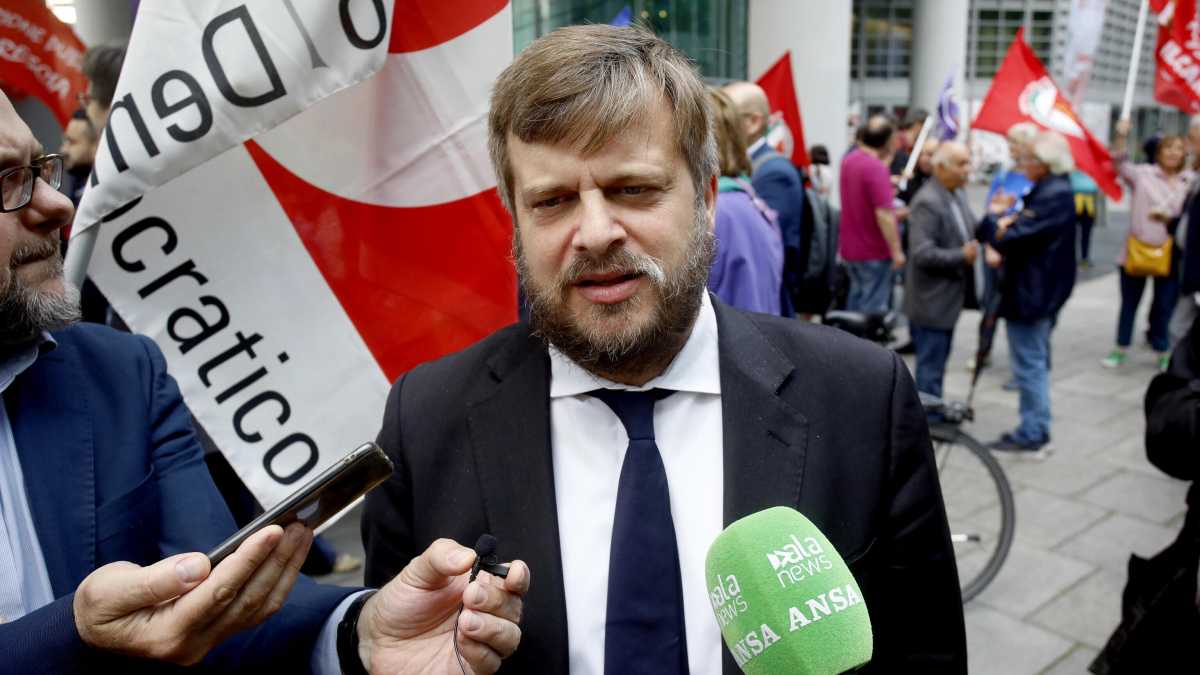 Immagine di Majorino (Pd): “Non sono d’accordo con Salis: occupare è sbagliato. Ma il problema sono le case vuote”