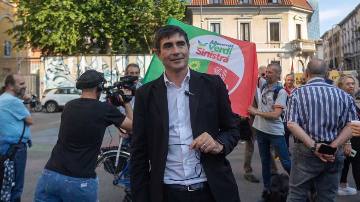 Immagine di Fratoianni e la strategia del reato