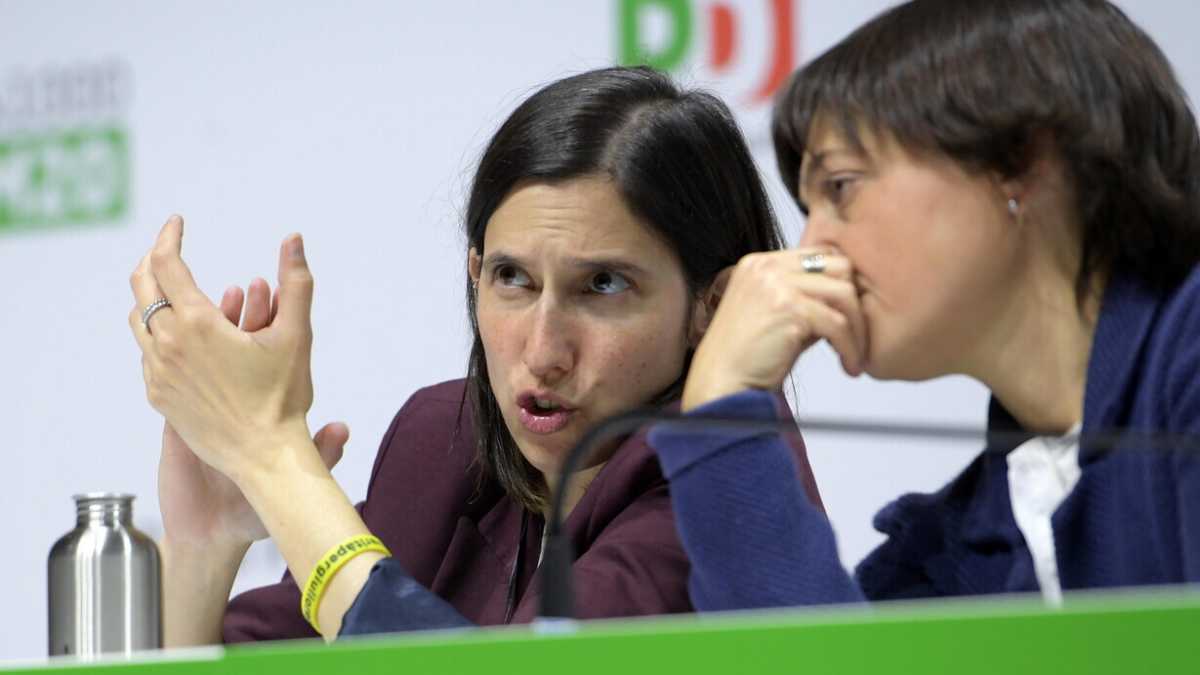 Immagine di L’imbarazzo degli ex sindaci (ora parlamentari) dem sull’abuso d’ufficio