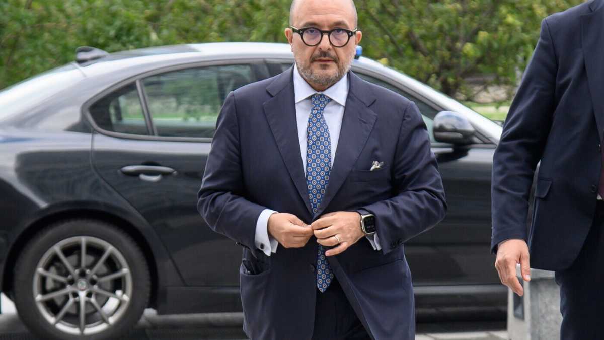 Immagine di Sangiuliano e l'ingiustificata aria di superiorità del M5S