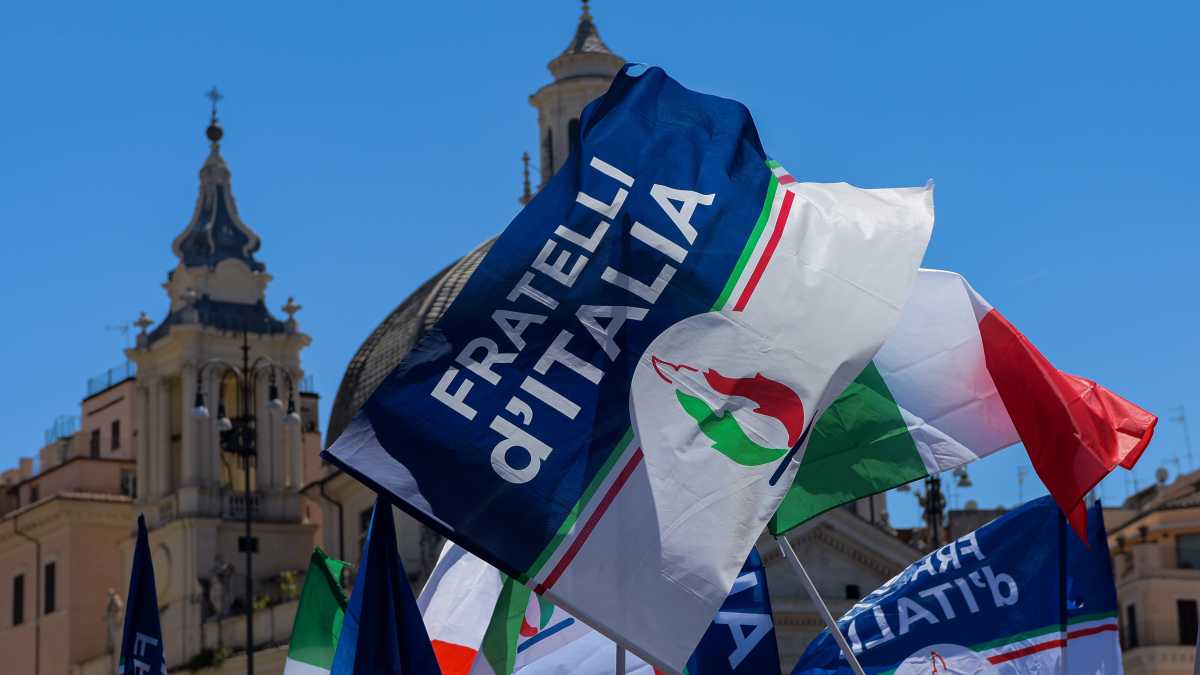 Immagine di Inchiesta sui giovani di FdI, si dimette Pace (Gn). Donzelli: "Non c'è spazio per nazismo e antisemitismo"