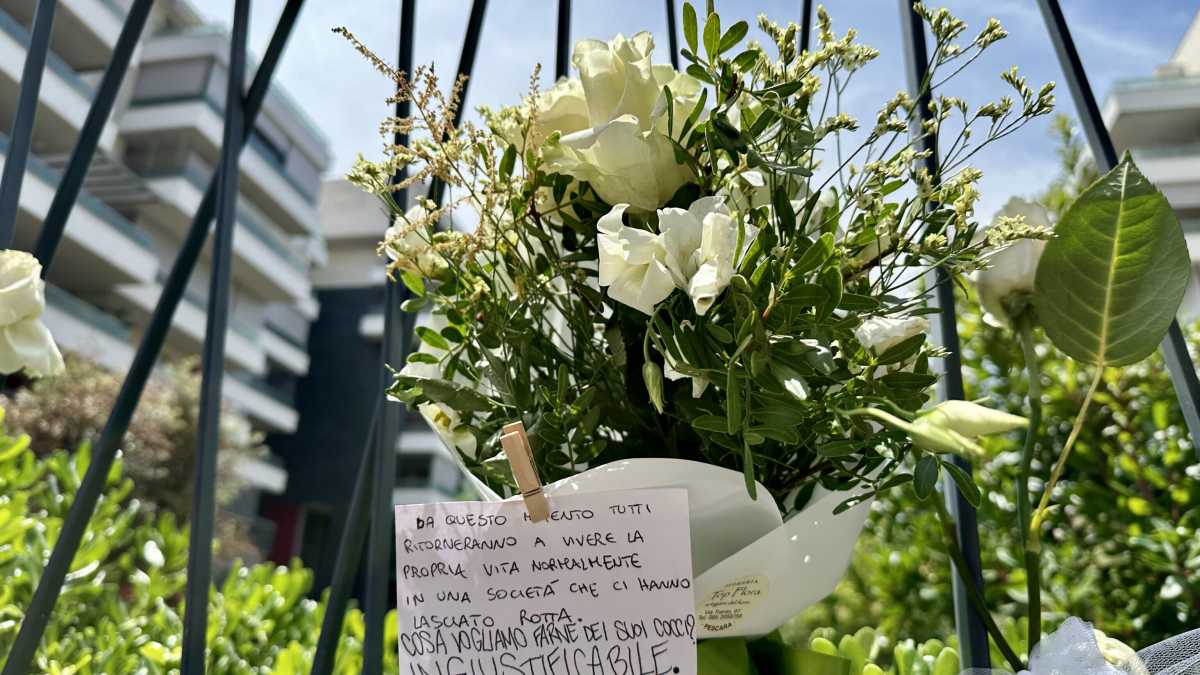 Immagine di Spopolano le interviste agli scrittori sui delitti commessi vicino a casa loro. Il caso dell'omicidio di Pescara