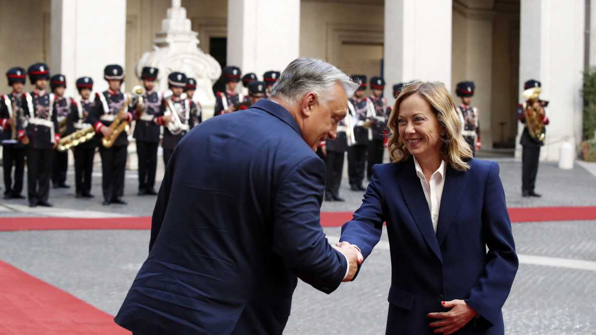 Immagine di Patrioti in conflitto con i padri: il caso dei leader della destra europea