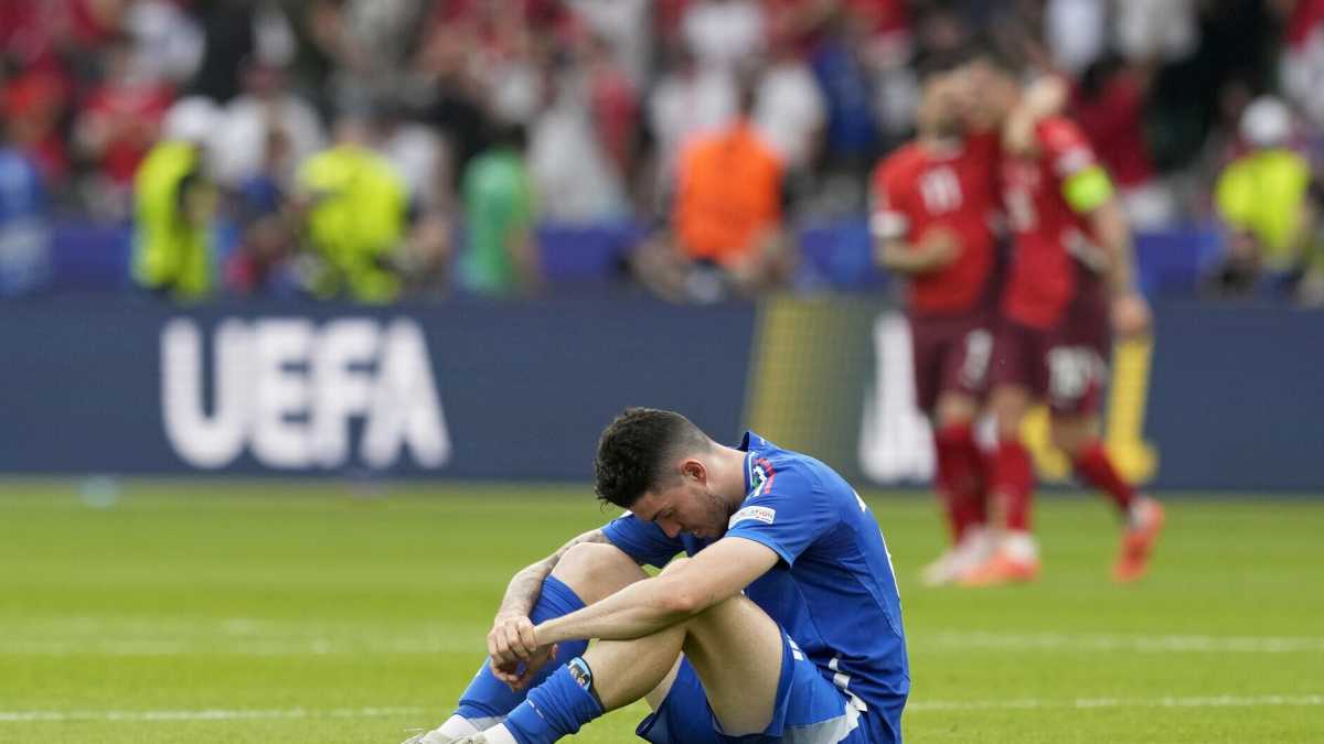 Immagine di Fine del supplizio. Italia a casa tra gli schiaffi