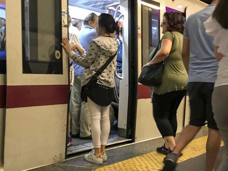 Borseggiatrici a Roma - foto LaPresse