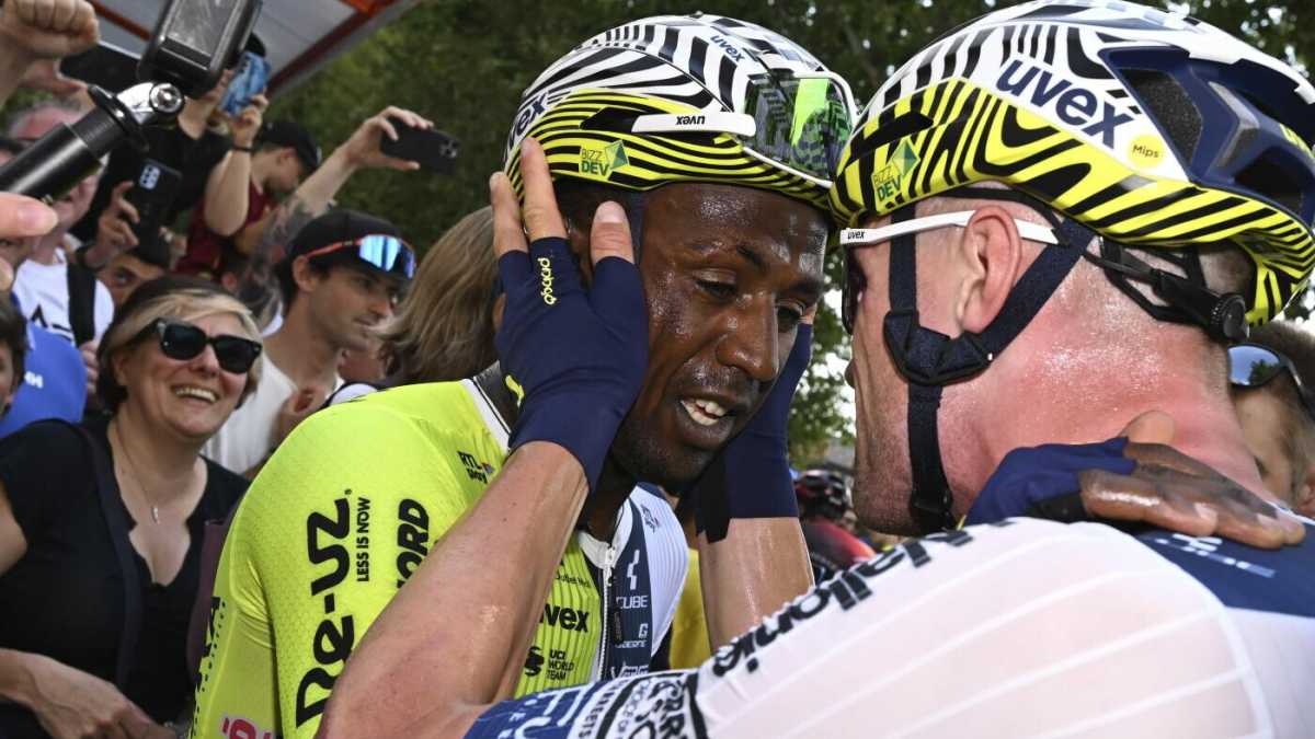 Immagine di Tour de France. Il tempo del vino, il tempo di Biniam Girmay