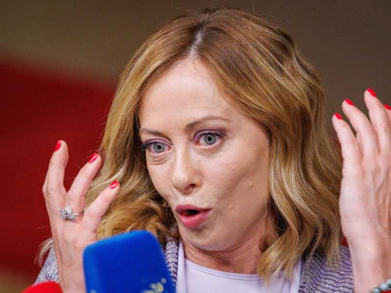 Dare carezze al lepenismo, cara Meloni, significa solo coccolare gli utili idioti dei regimi illiberali
