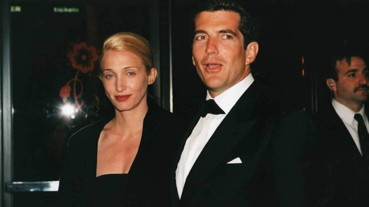 Immagine di Dopo JFK e Jackie, tornano sotto i riflettori estetici e commerciali John John e Carolyn Bessette