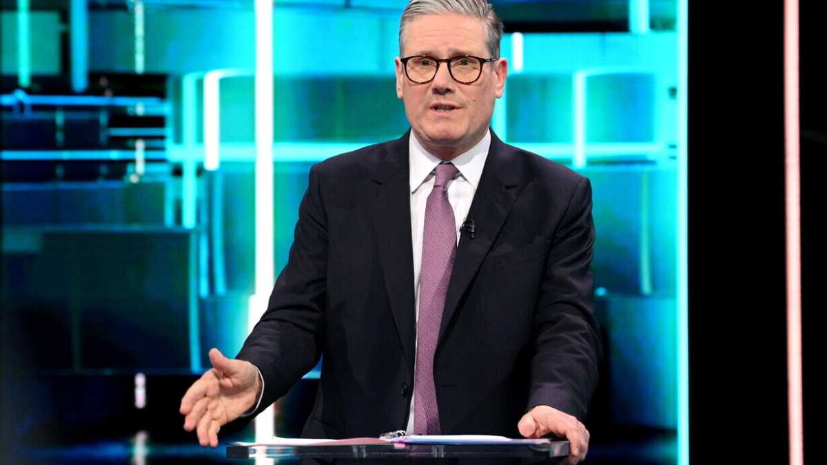 Immagine di Leader del Labour, ma pure avvocato di Berlusconi. Eccolo l’altro Starmer