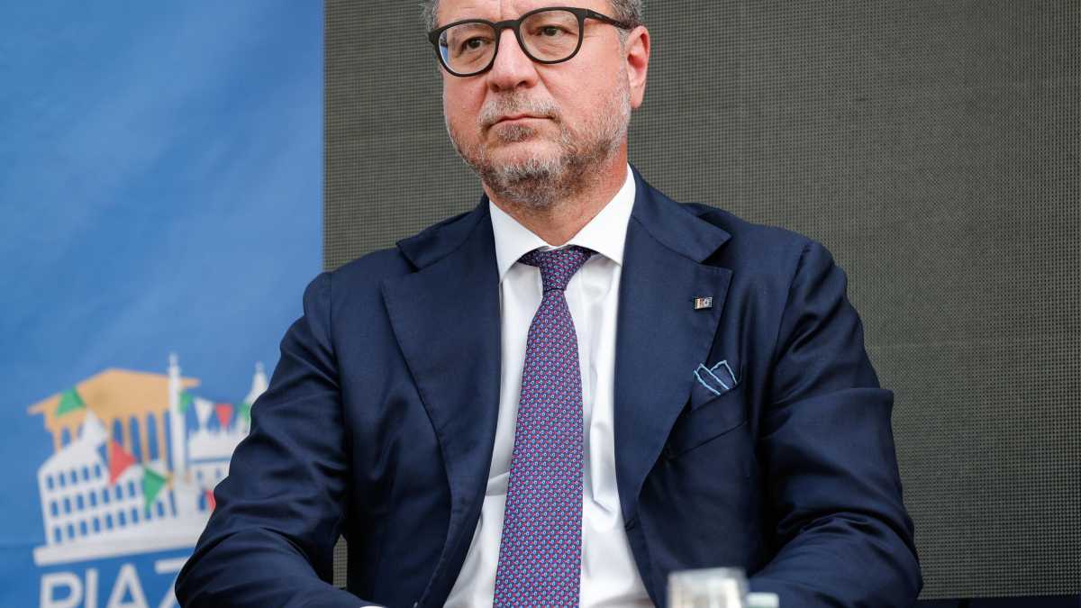 Immagine di “Niente fiammiferi a Salvini, né a lui né a nessun altro”, dice Giorgio Mulè (FI)