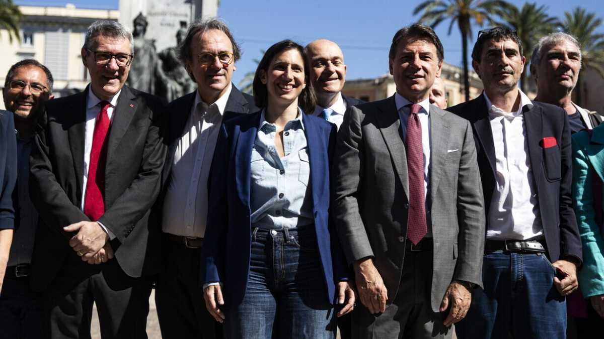 Immagine di Landini riunisce le opposizioni contro l'Autonomia: presentato il quesito per il referendum