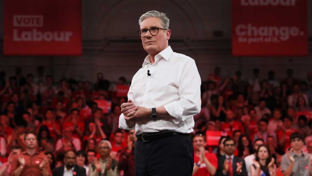 Immagine di Evviva Keir Starmer, l'anti bandiera bianca. Lezioni dalla quarta via inglese