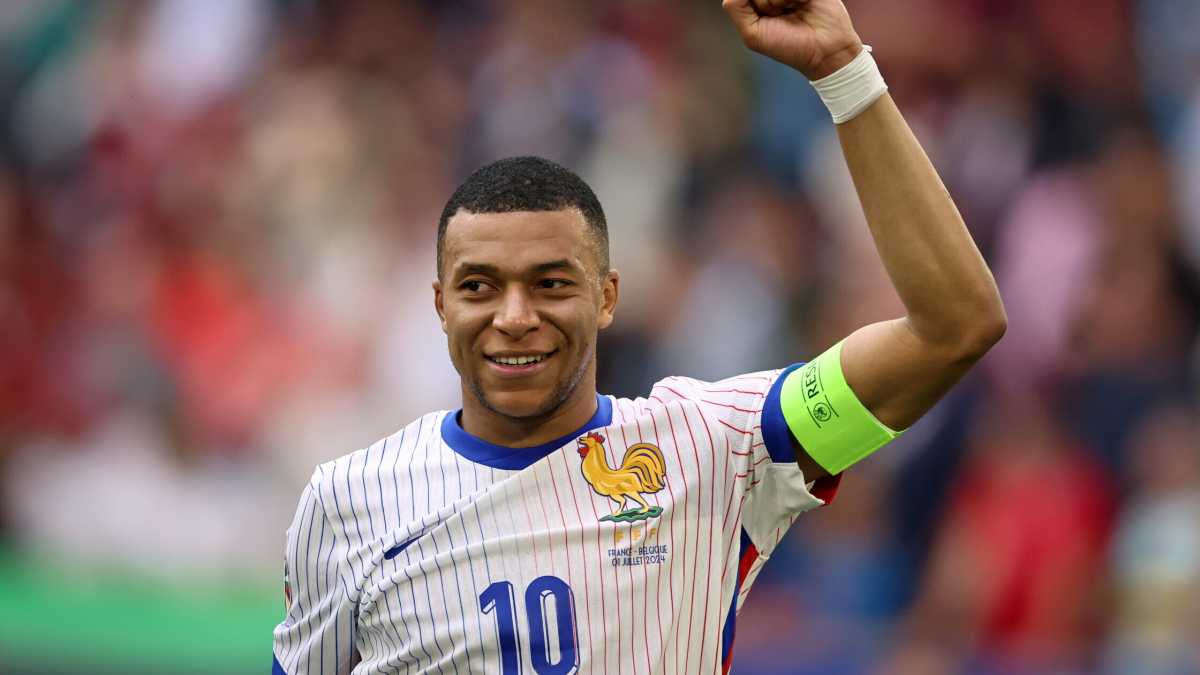 Immagine di Mbappé, le elezioni e il riscatto francese dal passato di Vichy