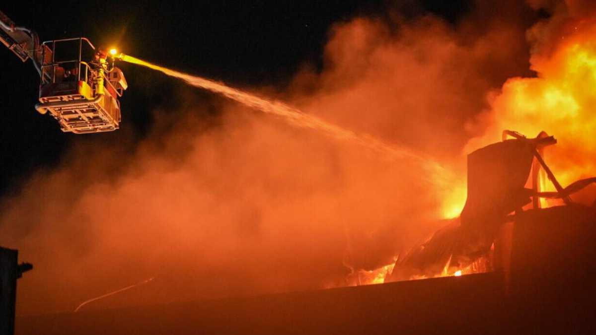 Immagine di Missili a Odessa. Chi guardasse le sue spiagge direbbe: “È questa la guerra?”. È questa