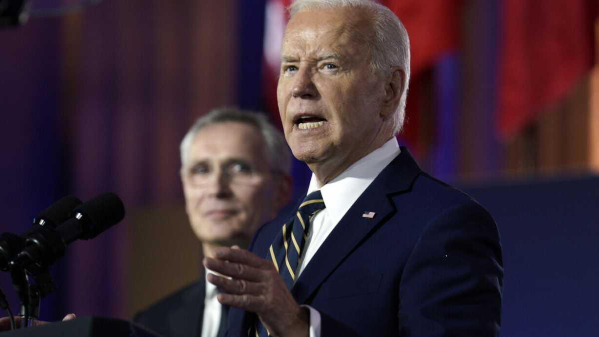 Immagine di Biden annuncia nuovi Patriot e Samp-T per Kyiv. Meloni: "A piccoli passi porteremo la spesa militare al 2 per cento"