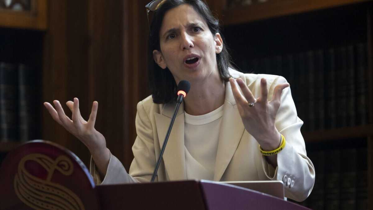 Immagine di “Quale prezzo pagano le donne al premierato?”, si chiede Schlein. E ce lo chiediamo pure noi
