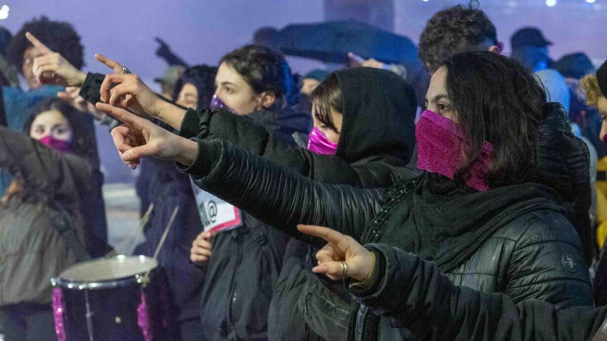 Immagine di Editori disperati che sperano di monetizzare il femminismo instagrammabile