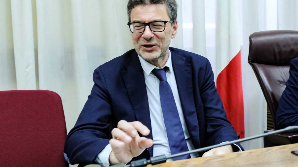 Immagine di Prendere alla lettera le parole di Giorgetti sul bilancio. E spaventarsi