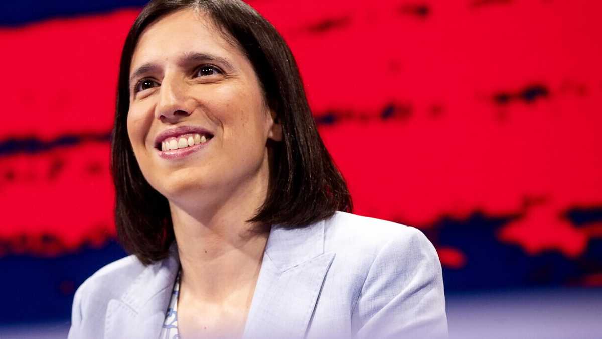 Immagine di Ex segretari, guru e big: così Schlein sta rottamando il vecchio Pd senza strepiti